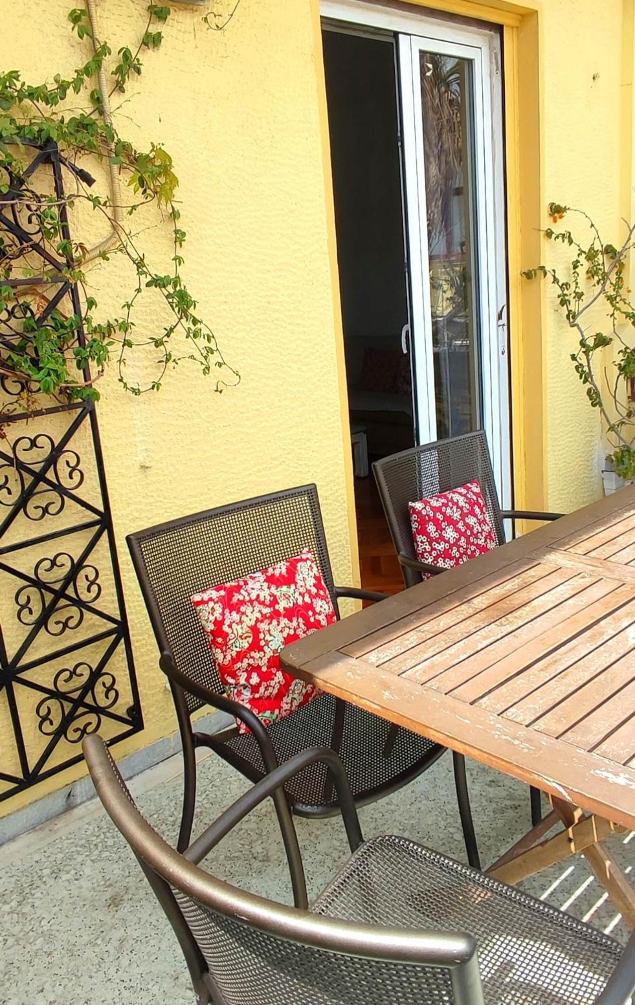 Ulysses Apartments Acropolis Atény Pokoj fotografie